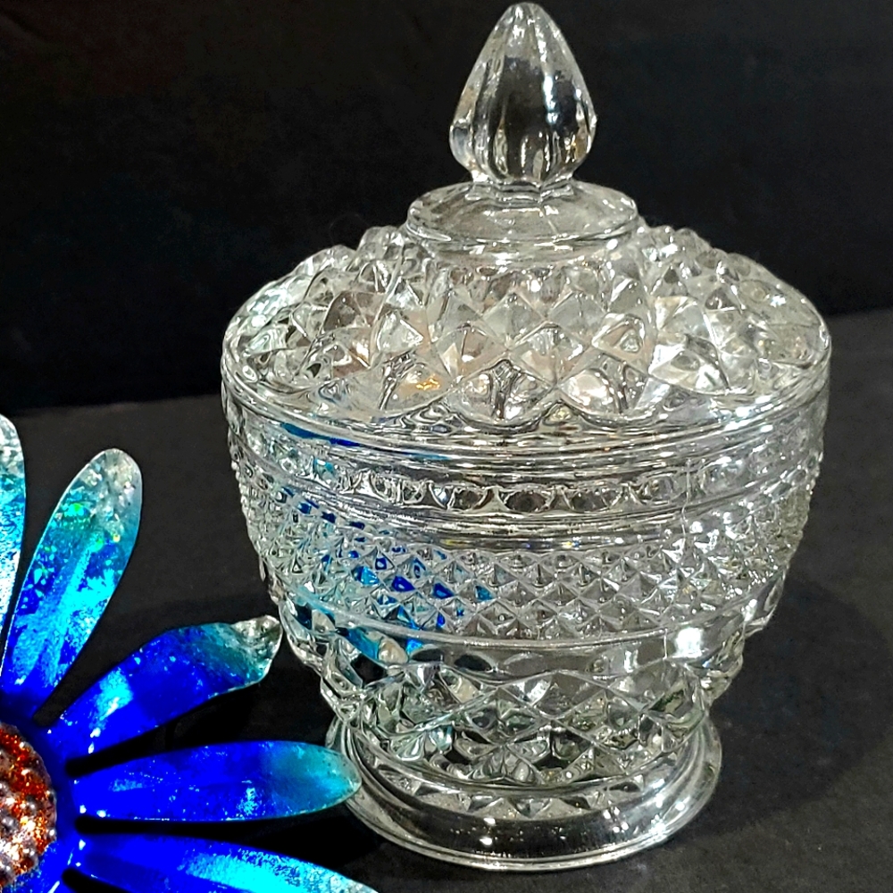 Vintage Wexford Anchor Hocking Cut Crystal Footed Sugar Candy Trinket Bowl & Lid